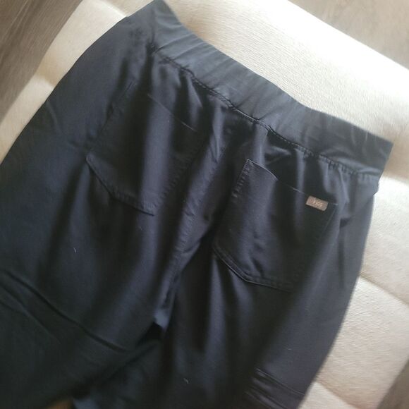 FIGS Zamora High Waisted Yoga Waistband Jogger Style Black Scrub Pants - XL/P - Picture 5 of 13